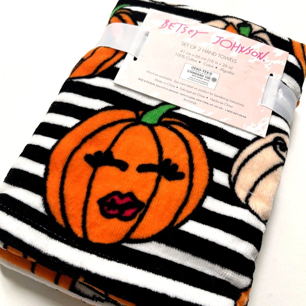 Betsey Johnson Halloween Pumpkin 2pc Hand Towel Set Black Orange NWT